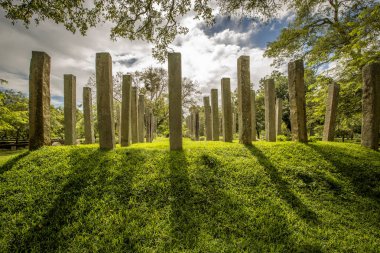 Bir antik kent ruines'den, uzun gölgeler