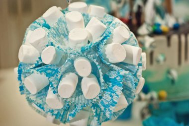 Mavi masada tatlılar