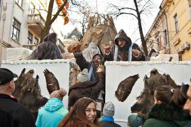 Ukrayna, Chernivtsi, Ocak 2020. Yıldırım Festivali: 