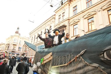 Ukrayna, Chernivtsi, Ocak 2020. Yıldırım Festivali: 