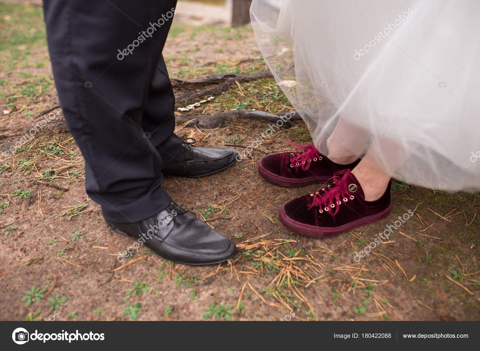 groom sneakers