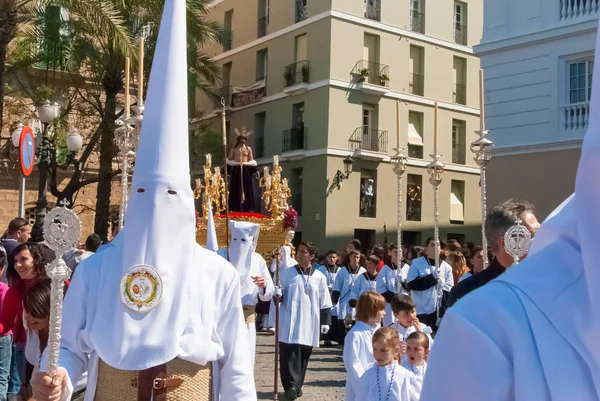 La Semana Santa geçit töreninde İspanya, Andalucia, Cadiz