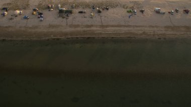 Güzel plaj manzarası yukarıdan