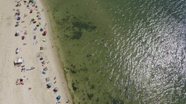 Güzel plaj manzarası yukarıdan