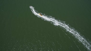 Deniz yukarıdan yaz görünümünde