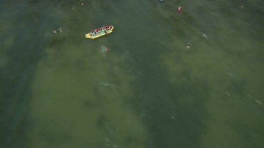 Deniz yukarıdan yaz görünümünde