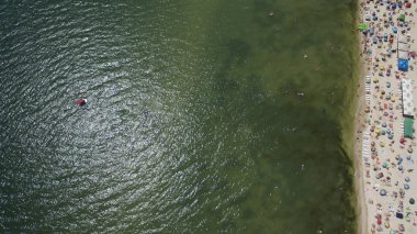 Deniz yukarıdan yaz görünümünde