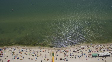 Deniz kenarında tatil yaz