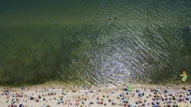 Deniz kenarında tatil yaz