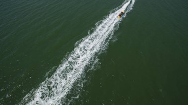 Deniz yukarıdan yaz görünümünde