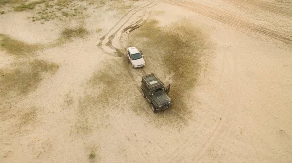 Makineleri sürücü yukarıdan çöl yoluyla