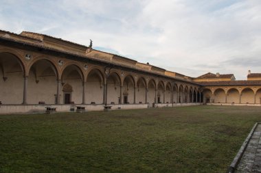 Floransa Charterhouse Kilisesi'nin iç avlu. Certosa di Galluzzo di Firenze. İtalya.