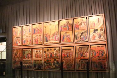 Duccio di Buoninsegna, Maesta, Museo dell 'Opera Metropolitana del Duomo, Siena, İtalya.