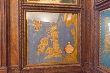 Palazzo Vecchio, Florence, Toskana, İtalya içinde Coğrafi haritalar salonunda harita haritacılık.