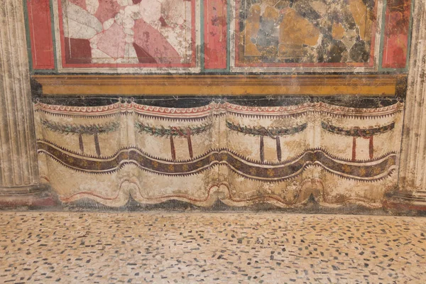 Frescoed wall fragment of Republican Sanctuary in Capitolium of Brescia, Unesco World Heritage Site, Lombardy, Italy. — стокове фото