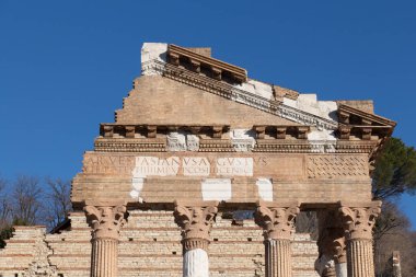 Brescia 'daki antik Roma tapınağı kalıntıları, Unesco Dünya Mirası Alanı, Lombardiya, İtalya.
