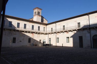 Santa Giulia Müzesinin iç bahçesi, Brescia, Lombardy, İtalya.