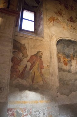 San Salvatore Manastırı 'ndaki duvar freskleri ve Brescia, Lombardy, İtalya' daki Santa Giulia Müzesi..