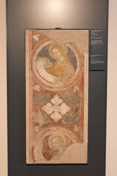 Фриз-загін настінних розписів художника Ломбардо Xv century in Santa Giulia museum, Brescia, Lombardy, Italy. — стокове фото