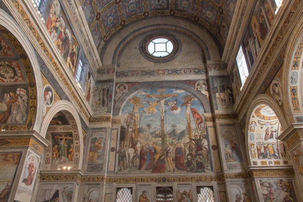Brescia, Lombardy, İtalya 'daki Santa Giulia Manastırı' ndaki Coro delle Monache 'nin duvar freskleri..
