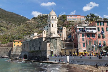 Santa Margherita d 'Antiochia Kilisesi, Vernazza, Liguria, İtalya.