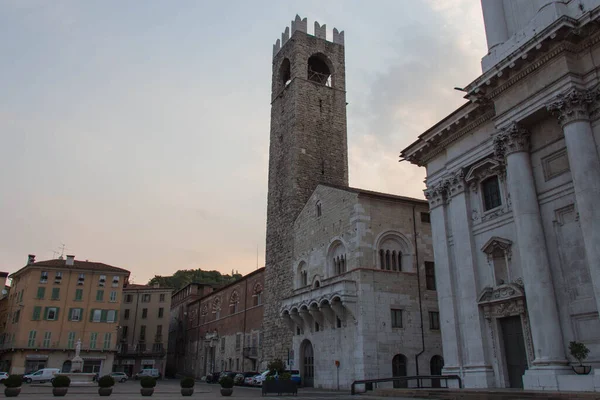 Brescia Italy August 2018 View Broletto Palace Tower Pegol Piazza — Stock Photo, Image