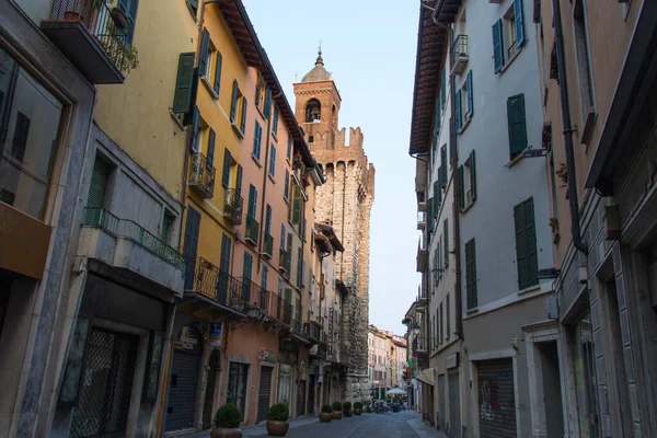 Brescia Itália Agosto 2018 Vista Corso Giuseppe Garibaldi Com Torre — Fotografia de Stock