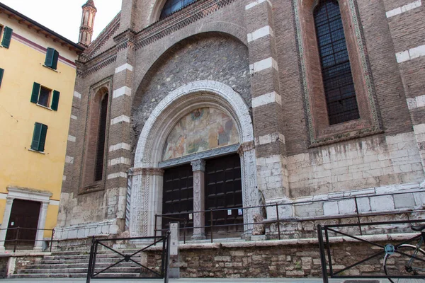 Brescia Italië Augustus 2018 Vooraanzicht Van Ingang Van Santa Maria — Stockfoto