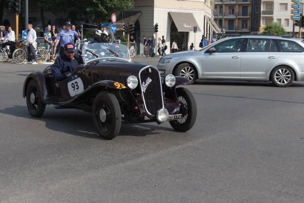 イタリア ブレシア 2018年5月19日 Fiat508 Balilla Sport Coppa Oro 1934年5月19日にイタリア ブレシアで開催された有名なイタリアの歴史的レースでライブ撮影されたラリー — ストック写真