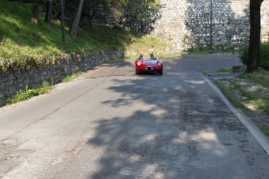 Brescia, İtalya - 19 Mayıs 2018: 19 Mayıs 2018 tarihinde İtalya 'nın Brescia kentinde yapılan ünlü italyan tarihi yarışında canlı çekim.