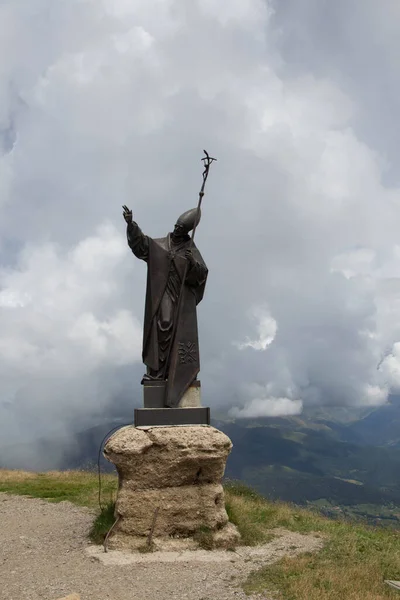 Włochy Lombardia Lipca 2018 Widok Posągu Papa Paolo Monte Guglielmo — Zdjęcie stockowe