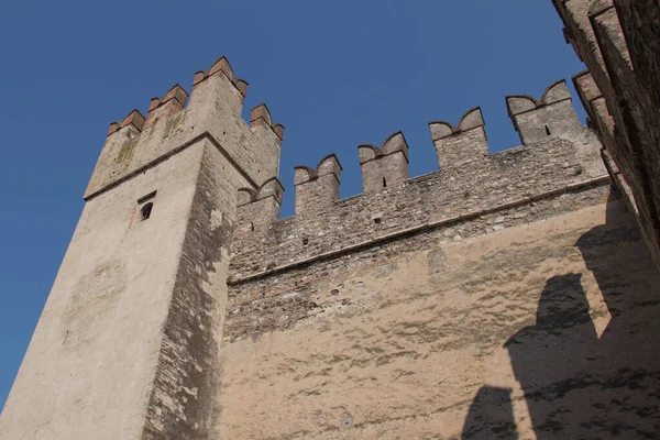 Italy Lombardy August 2018 Detailed View Scaliger Castle August 2018 — Stock Photo, Image