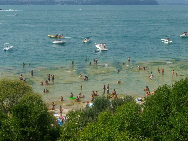 Italy Lombardy August 2018 View People Taking Sun Jamaica Beach — 图库照片