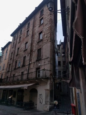 Lombardy, İtalya - 01 Ocak 2018: Manzara Brescia Eski Kasabası 'nda 01 Ocak 2018' de harap oldu..