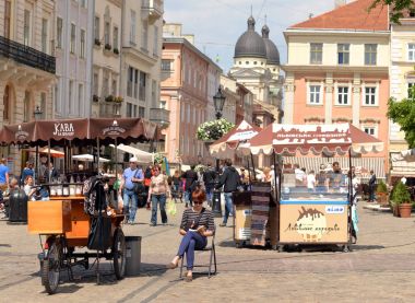 Lviv, Ukrayna Rynok meydanında günlük yaşam
