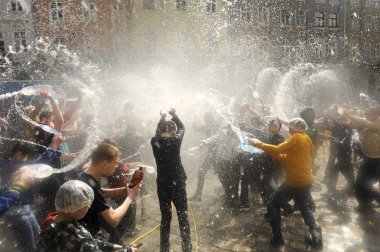 Temiz Pazartesi (ya da ıslak Pazartesi), Lviv, Ukrayna