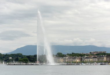 Ünlü çeşmesinin Jet d'Eau Cenevre, İsviçre 
