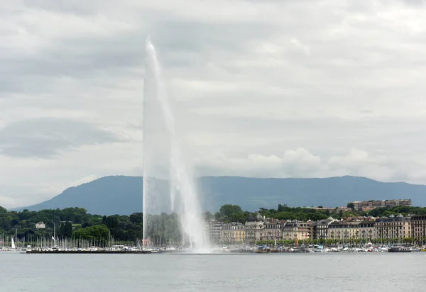 Slavná fontána Jet d'Eau Ženeva, Švýcarsko — Stock fotografie