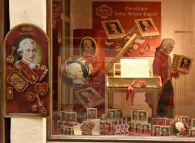 Salzburg Mozart tatlılar ve Hediyelik eşya mağazaları.