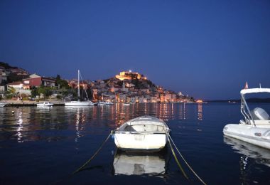 Sibenik kente, gece, Hırvatistan