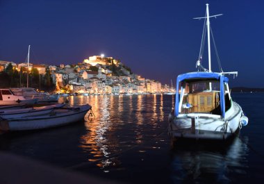 Sibenik kente, gece, Hırvatistan