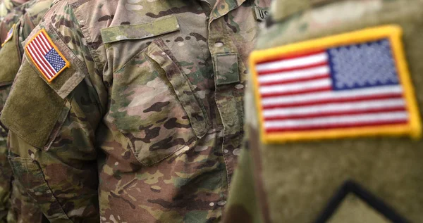 USA patch flaggan på oss soldater arm — Stockfoto