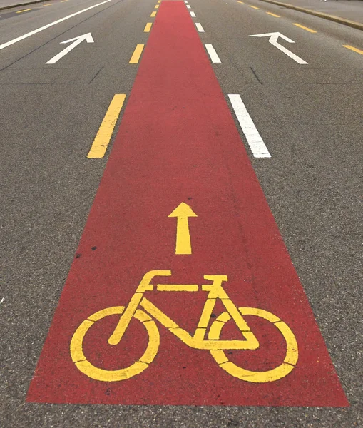 bicycle track, cycle track