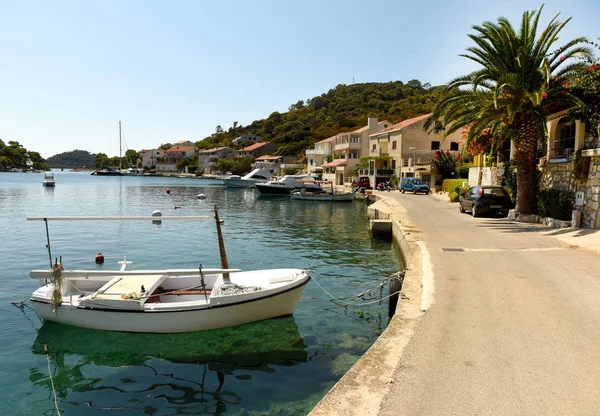 Wyspa Lastovo, Chorwacja. Pasadur wieś — Zdjęcie stockowe