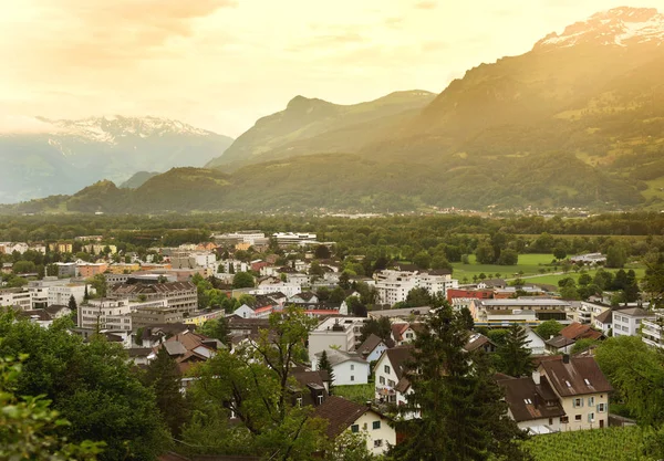 Vaduz, Liechtenstein vista superior . — Fotografia de Stock