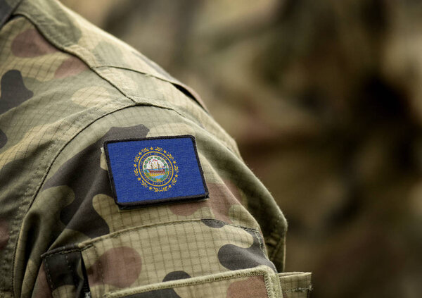 Флаг штата Нью-Гэмпшир на военной форме
. 