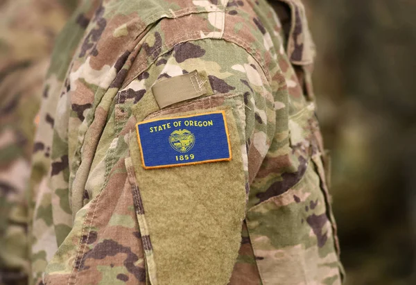 Oregon eyaletini askeri üniformayla işaretle. Birleşik Devletler. Usa — Stok fotoğraf