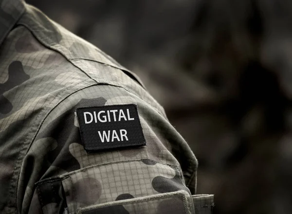 Askeri üniforma üzerine Dijital Savaş yazıtları. Dijital Savaş Konsepti — Stok fotoğraf