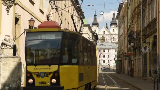 Lviv Ukraina April 2020 Spårvagn Centrala Lviv Ukraina — Stockvideo