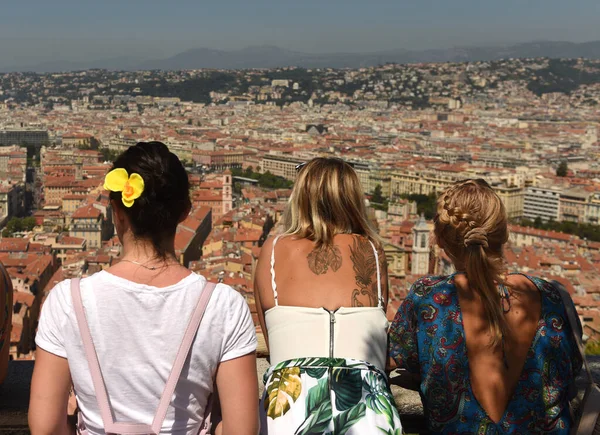 Nizza Frankreich Juni 2019 Menschen Betrachten Das Stadtbild Von Nizza — Stockfoto